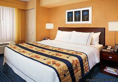 Springhill Des Moines West Hotel